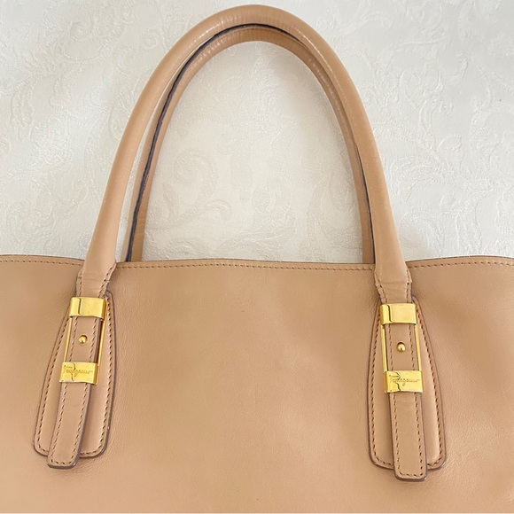 Salvatore Ferragamore beige organizer tote bag - Picture 13 of 16